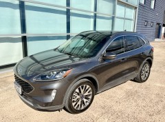 FORD KUGA HIBRIDA TITANIUM A/T